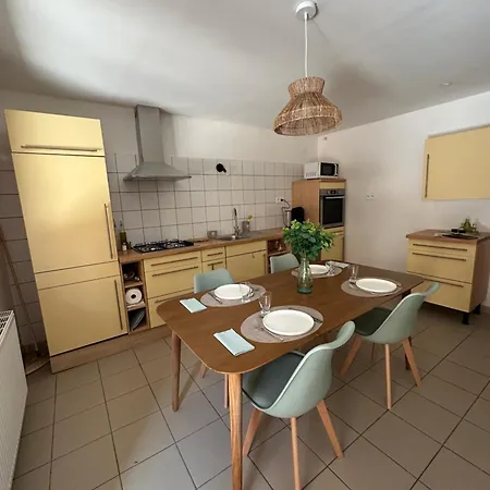 Tatil Evi La Parenthese Maison De Famille Salle Cinema Hannonville-sous-les-Côtes