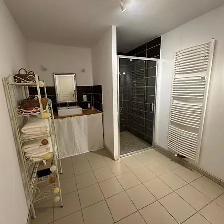 La Parenthese Maison De Famille Salle Cinema