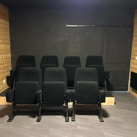 Ferienhaus La Parenthese Maison De Famille Salle Cinema